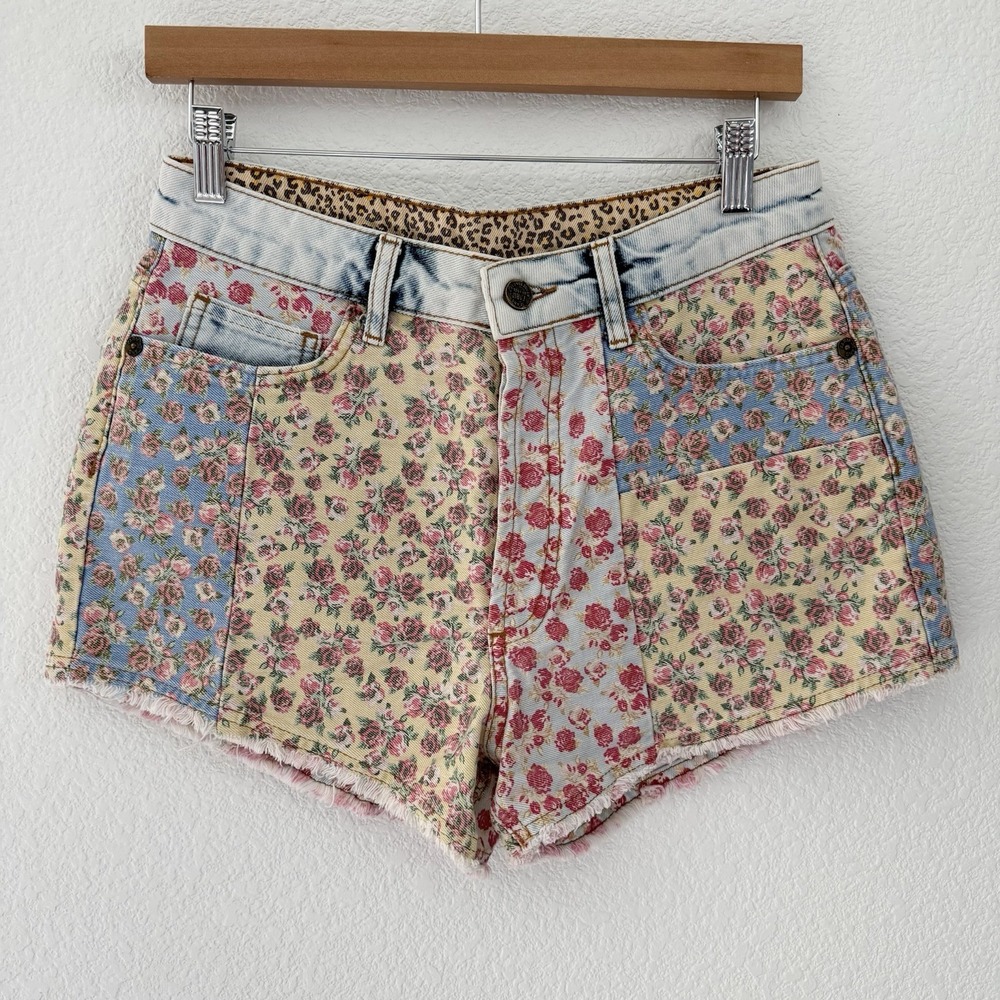 Farm Rio Anthropologie Patchwork Denim Floral Shorts 28 Boho Festival Raw Fray